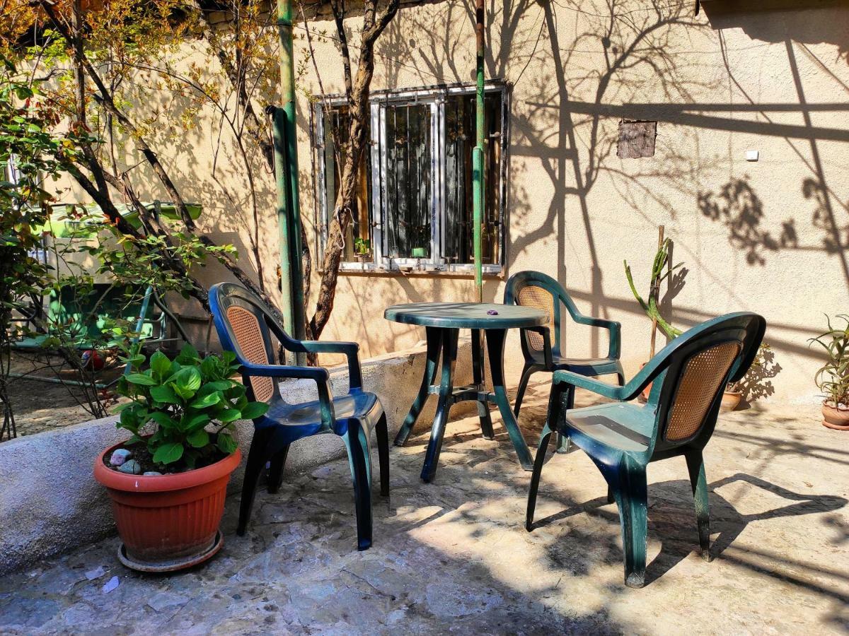 Guesthouse Ttt Tbiliszi Kültér fotó