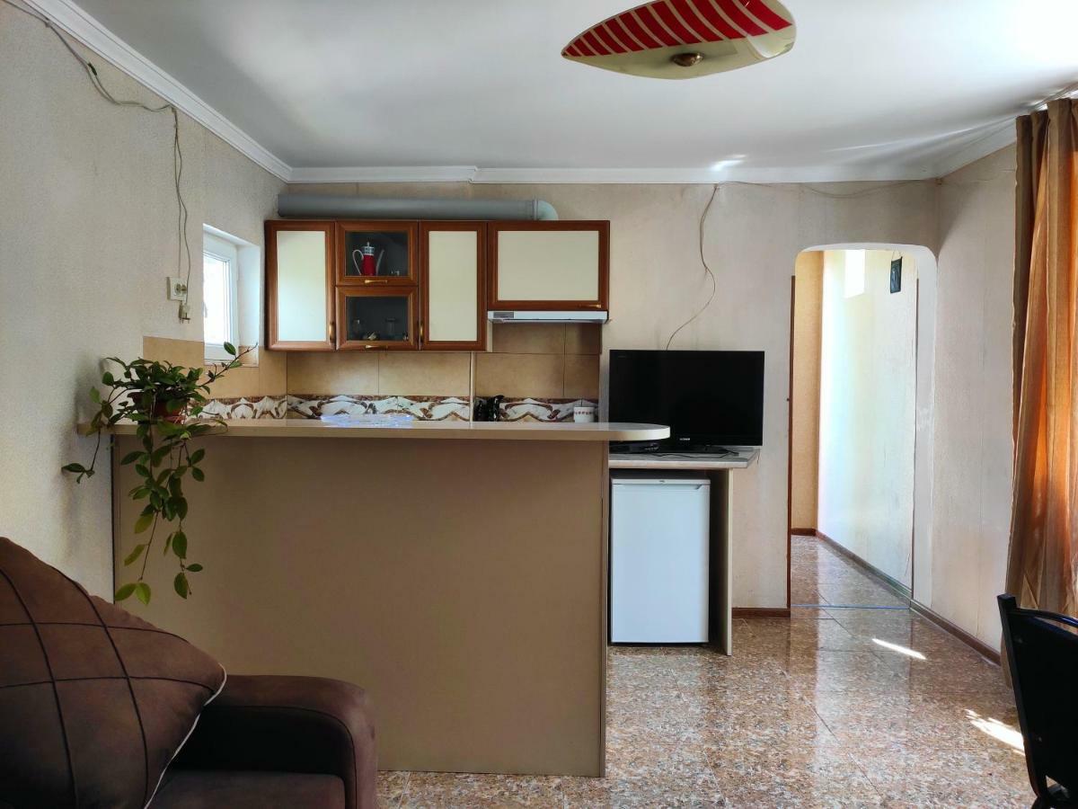 Guesthouse Ttt Tbiliszi Kültér fotó
